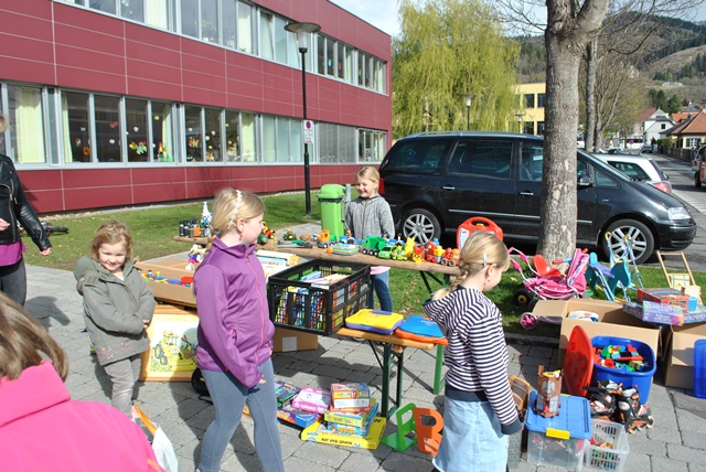 Flohmarkt 2017 des Elternvereins